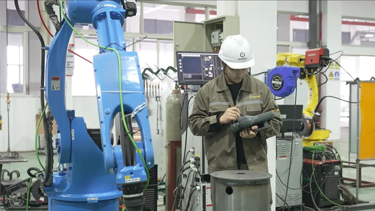 Robotic Welding Robotic Welding